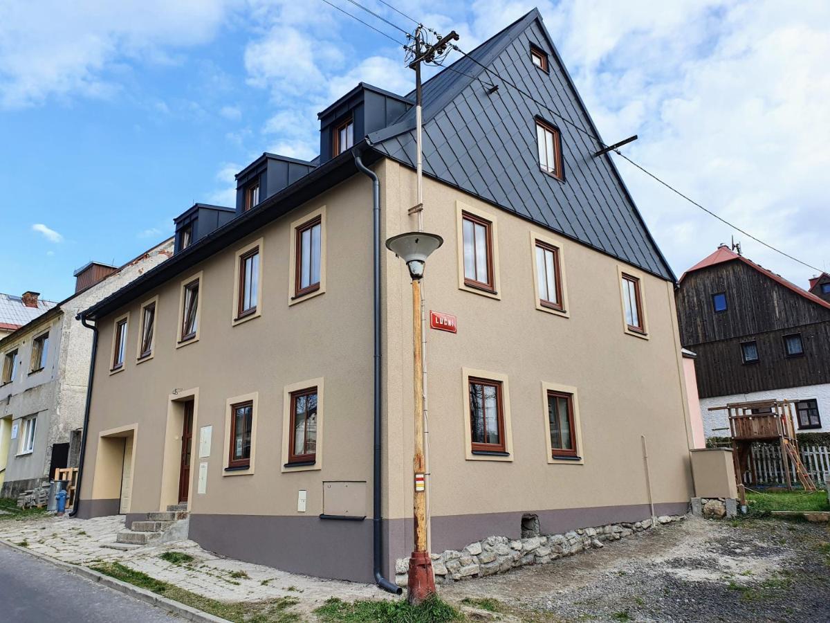 Apartmany U Muzea Horní Blatná Dış mekan fotoğraf